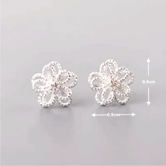 New Sterling Silver Flower Earring Studs - Picture 3 of 5